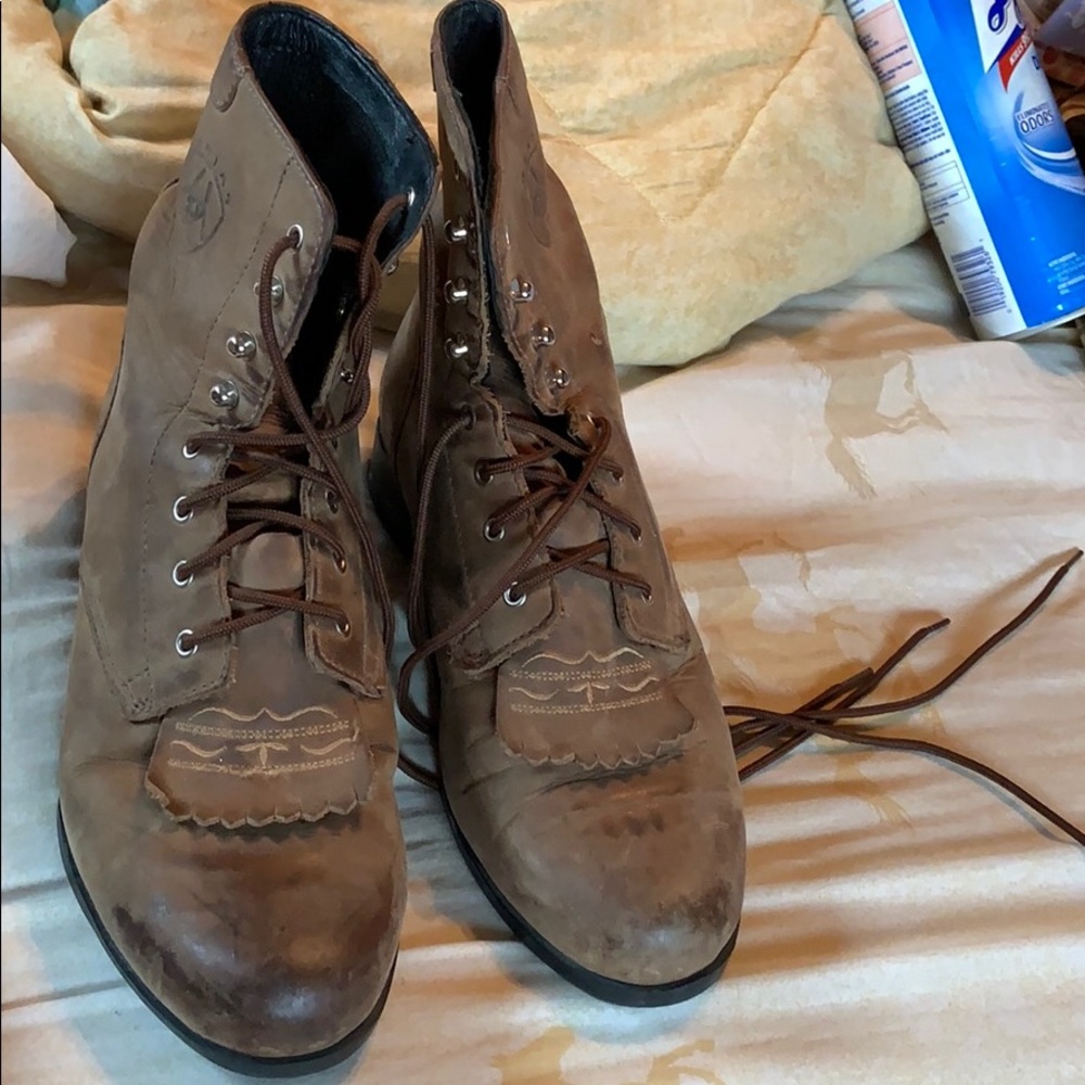 Ariat tie boots